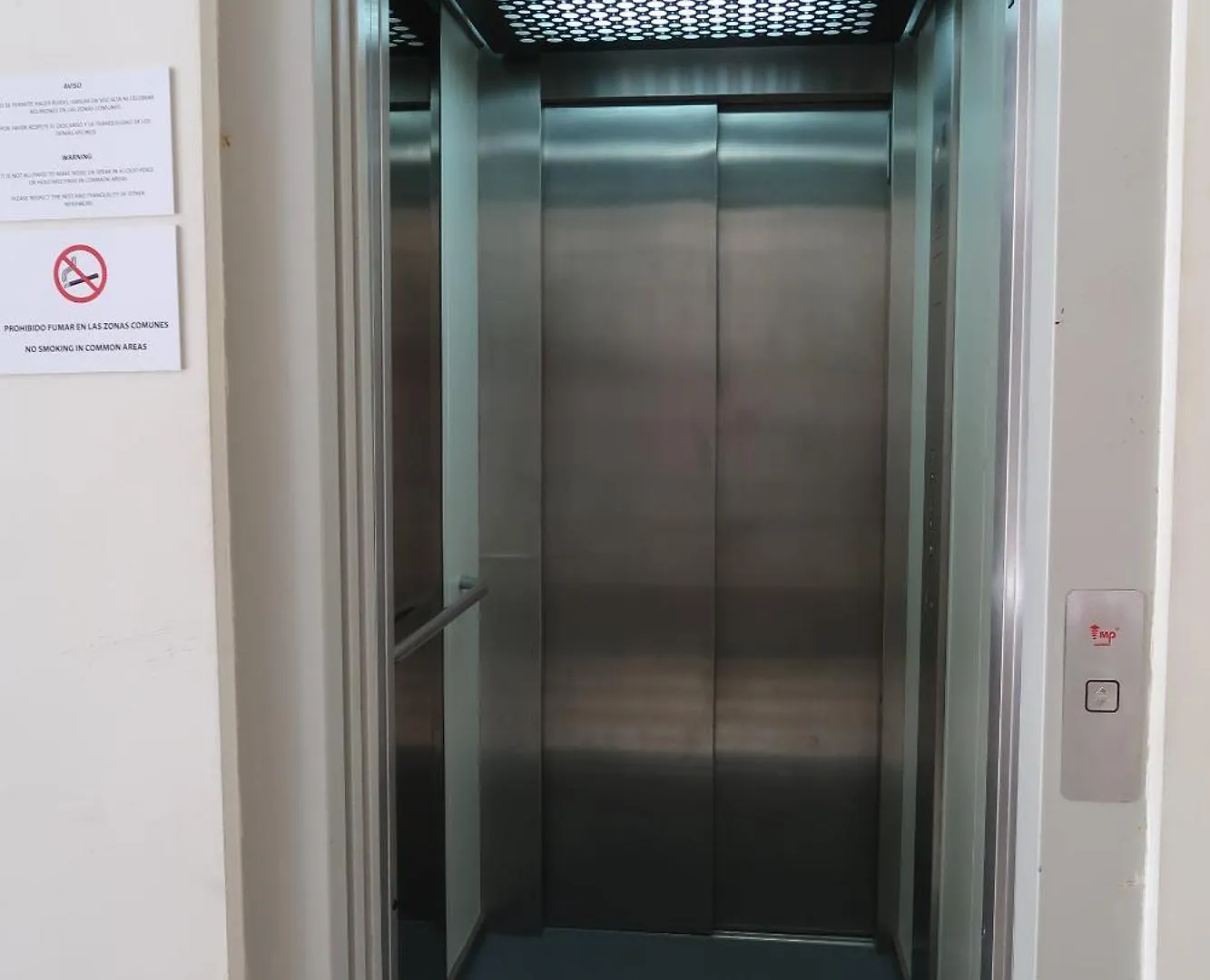 J & E Malaga Center Apartamentos Ισπανία