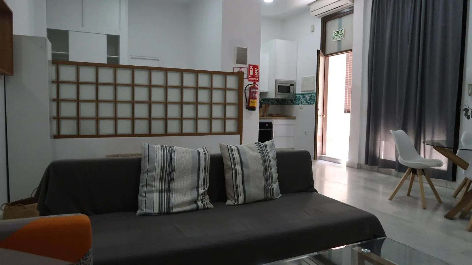 J & E Malaga Center Apartamentos Διαμέρισμα