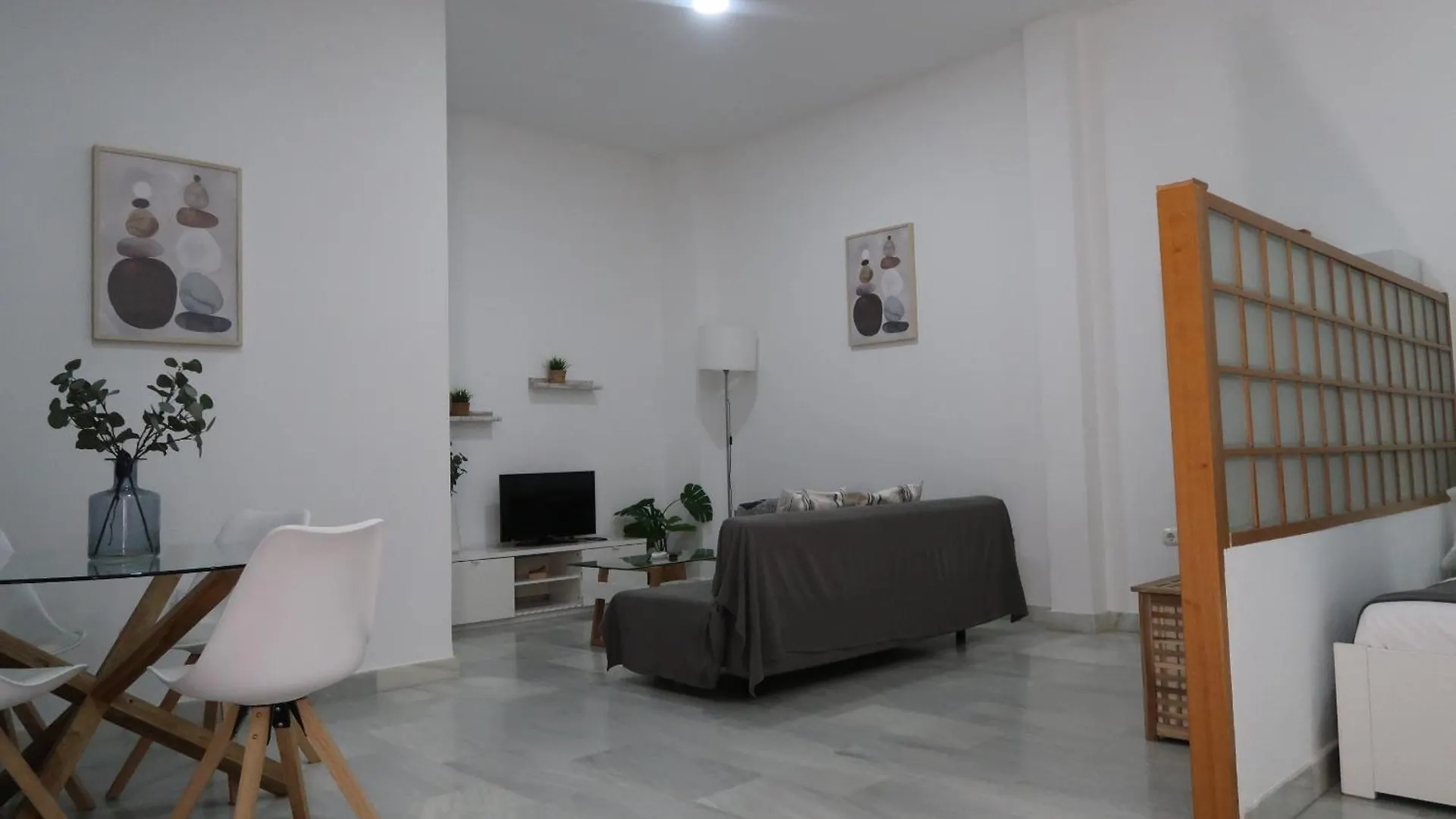 J & E Malaga Center Apartamentos Apartment